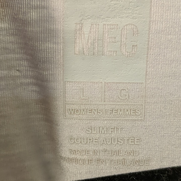 wool blend t-shirt, excellent for travel - Picture 3 of 4